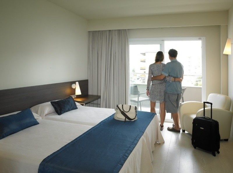 Hotel Spa Mediterraneo Park Roses Dış mekan fotoğraf