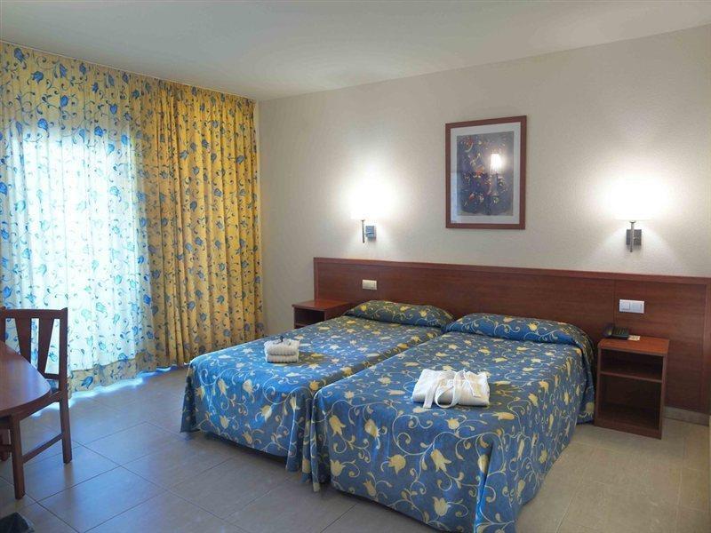 Hotel Spa Mediterraneo Park Roses Dış mekan fotoğraf